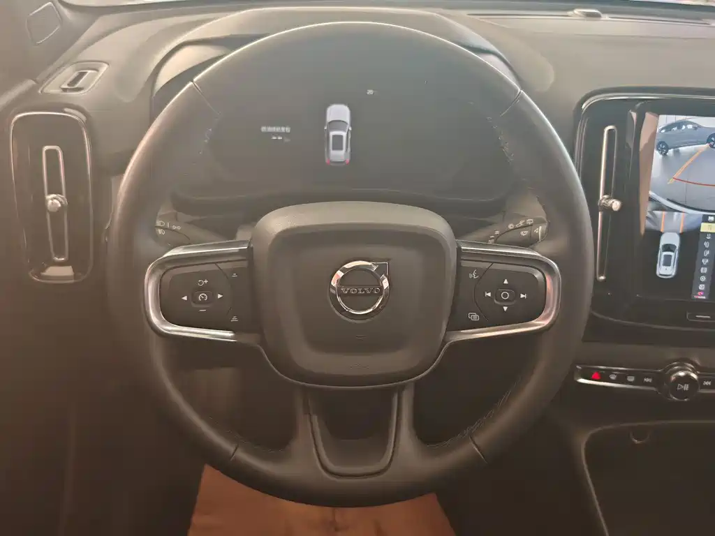 Volvo Volvo XC40 2023 B3 Momentum Luxury Edition 2022 - thumbnail 9