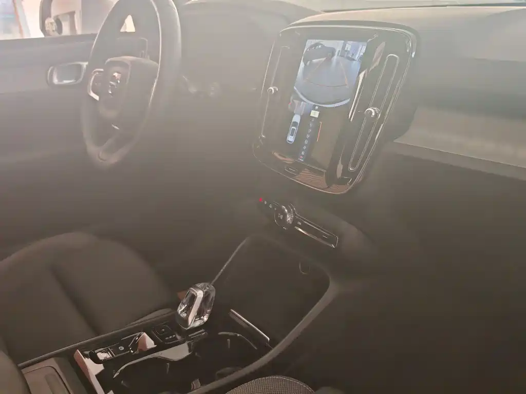 Volvo Volvo XC40 2023 B3 Momentum Luxury Edition 2022 - thumbnail 23