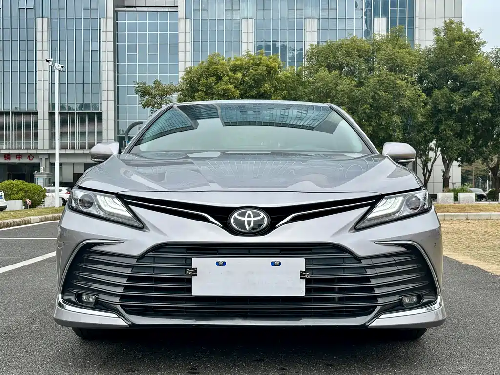 Toyota Camry 2021 2.0G Luxury Edition 2022 - thumbnail 2