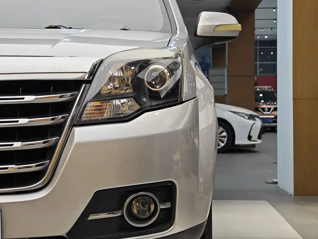 Haval Haval H5 Classic 2013 Model Smart Supreme Edition 2.0T Manual 2WD Progressive Type 2014 - thumbnail 2