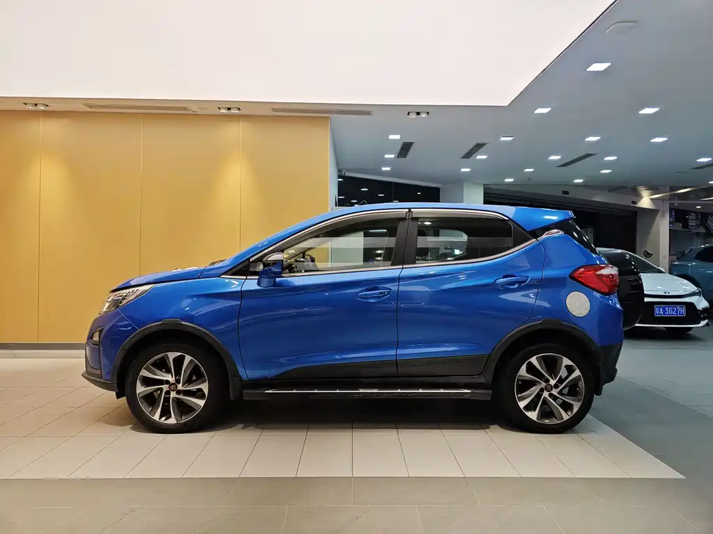 BYD Yuan 2016 1.5L Automatic Luxury Edition 2017 - thumbnail 6