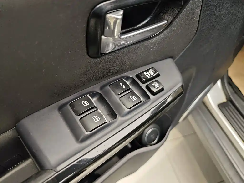 Haval Haval H5 Classic 2013 Model Smart Supreme Edition 2.0T Manual 2WD Progressive Type 2014 - thumbnail 9