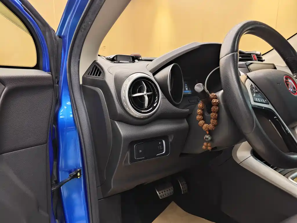 BYD Yuan 2016 1.5L Automatic Luxury Edition 2017 - thumbnail 11