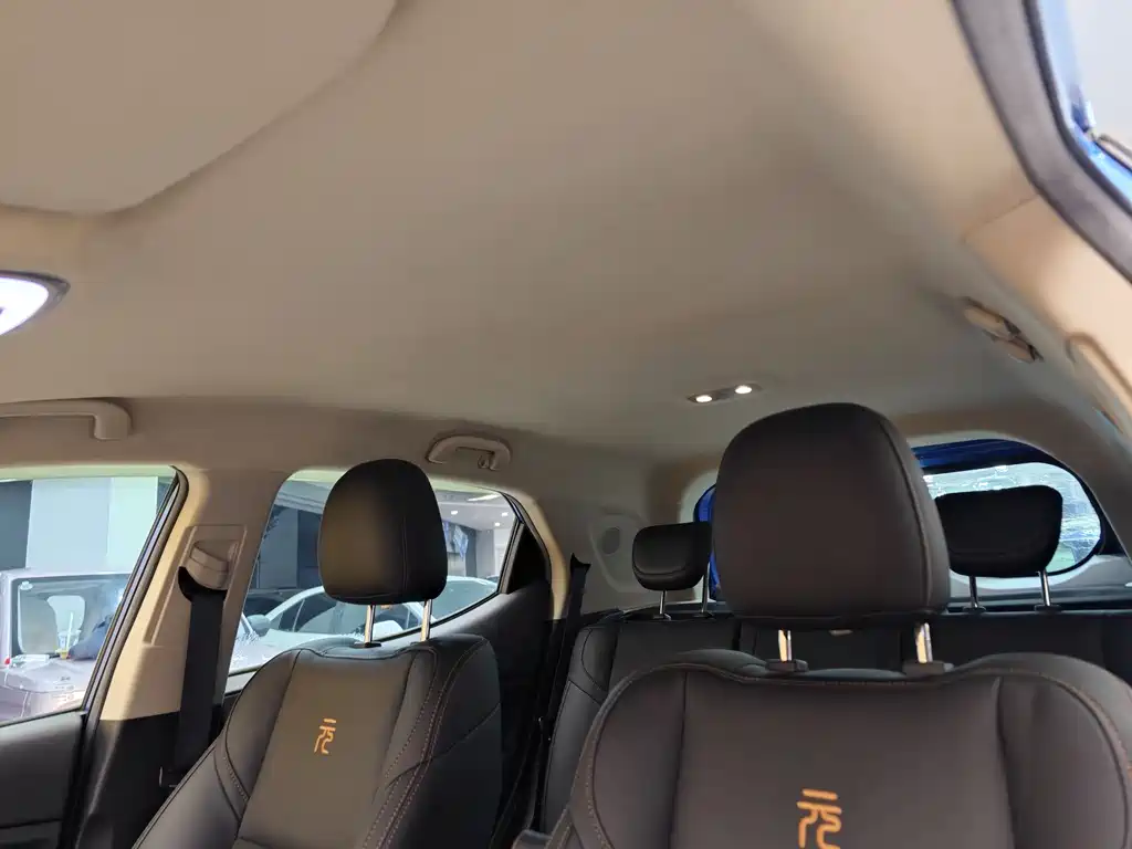 BYD Yuan 2016 1.5L Automatic Luxury Edition 2017 - thumbnail 12