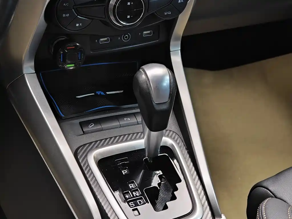 BYD Yuan 2016 1.5L Automatic Luxury Edition 2017 - thumbnail 17