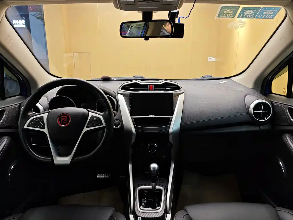 BYD Yuan 2016 1.5L Automatic Luxury Edition 2017 - thumbnail 19