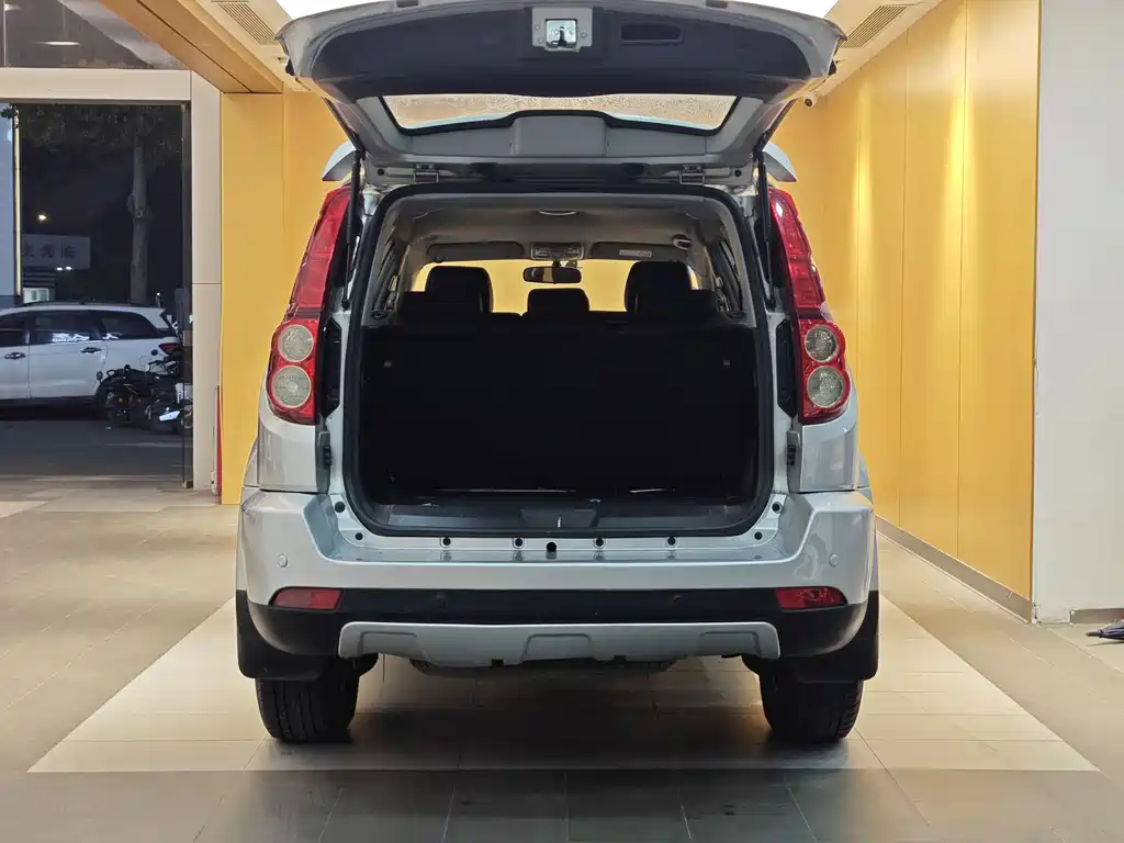 Haval Haval H5 Classic 2013 Model Smart Supreme Edition 2.0T Manual 2WD Progressive Type 2014 - thumbnail 25