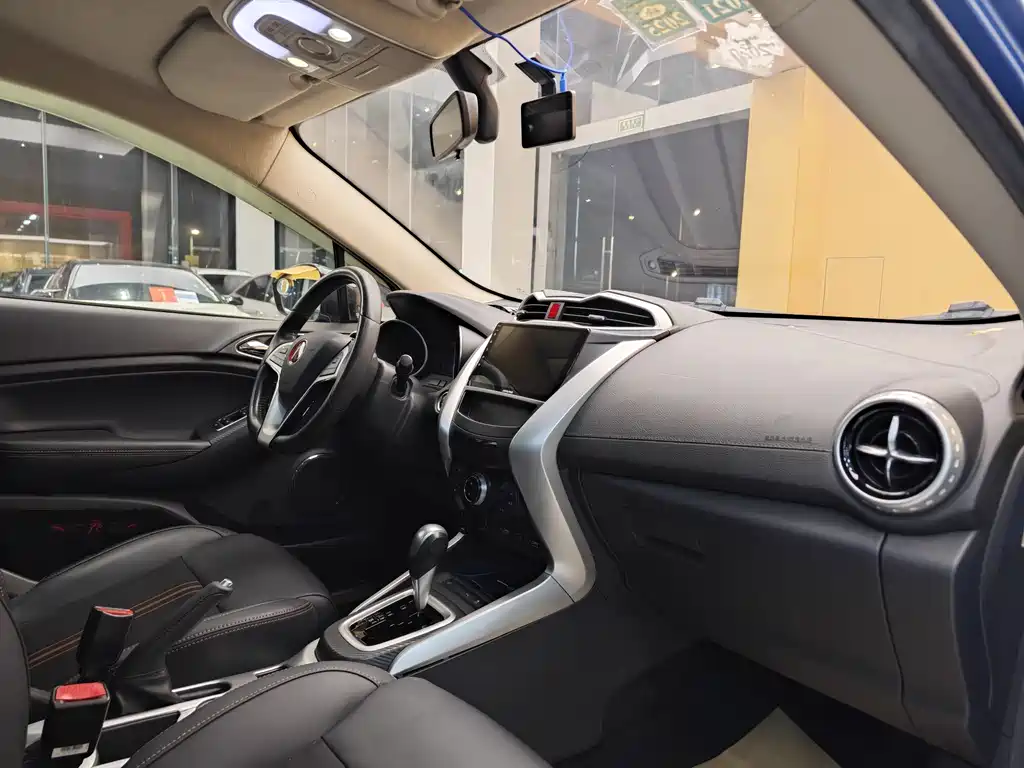 BYD Yuan 2016 1.5L Automatic Luxury Edition 2017 - thumbnail 29