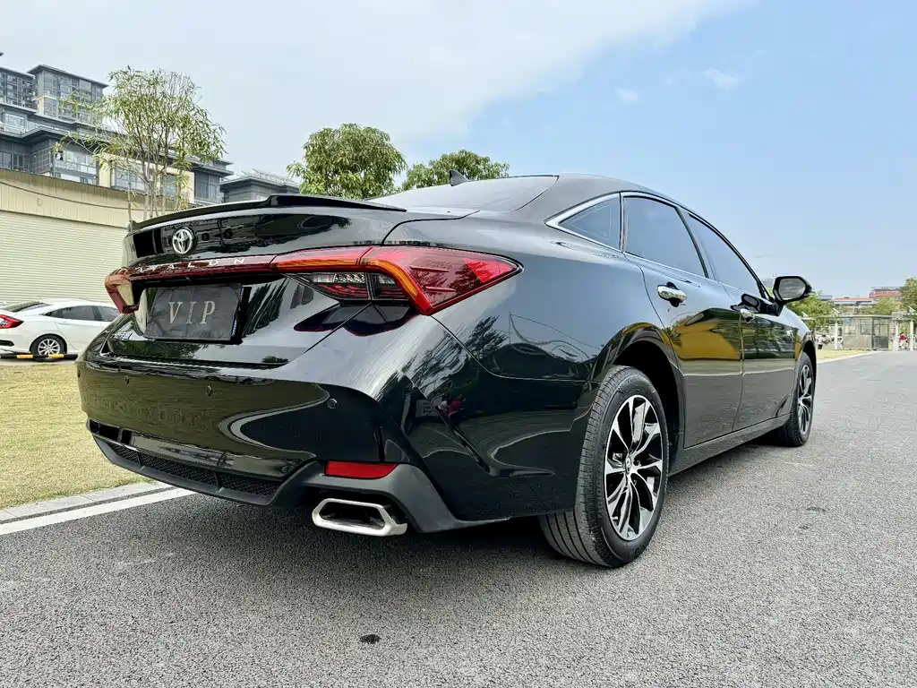 Toyota Toyota Avalon 2023 2.5L Luxury Edition 2024 - thumbnail 8