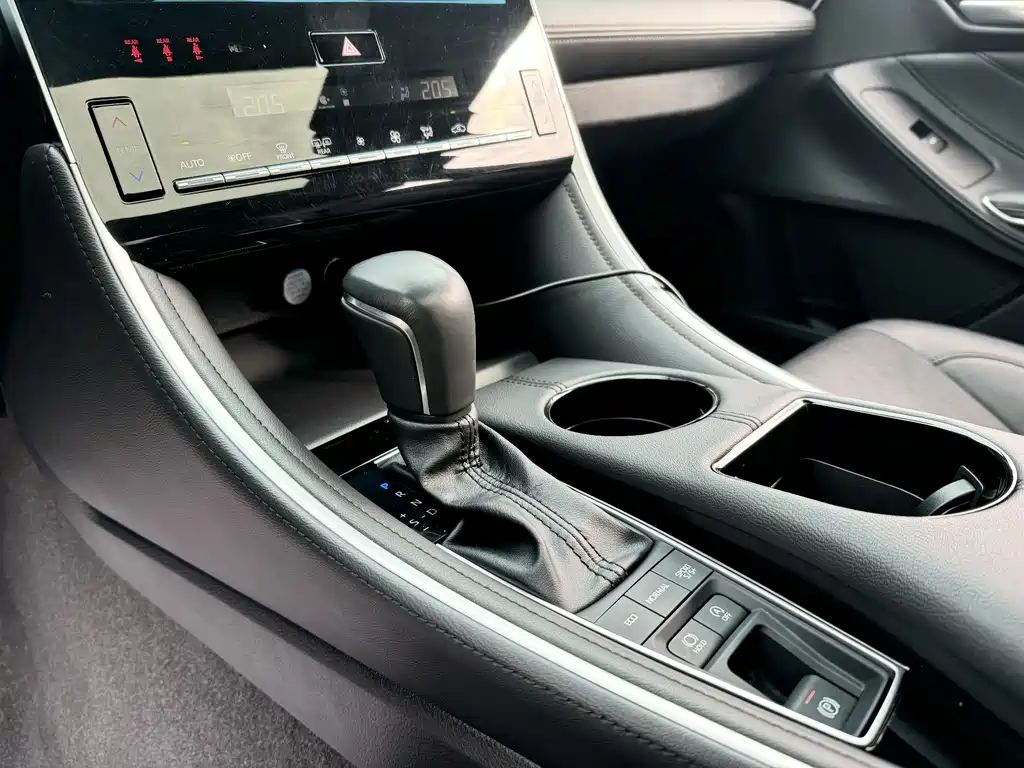 Toyota Toyota Avalon 2023 2.5L Luxury Edition 2024 - thumbnail 19