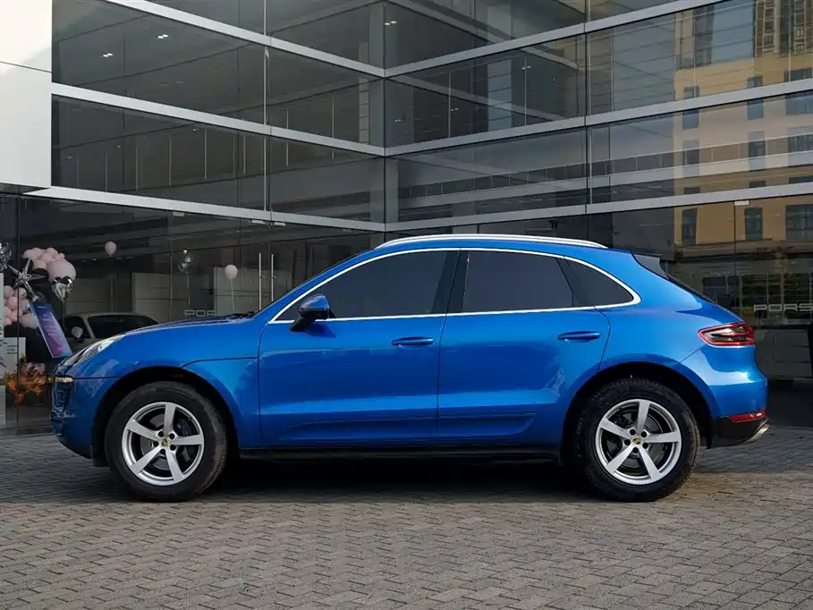 Porsche Porsche Macan 2016 Macan 2.0T 2016 - thumbnail 2