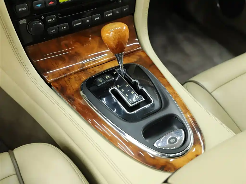 Jaguar Jaguar XJ 2005 XJ6L 3.0 2006 - thumbnail 11