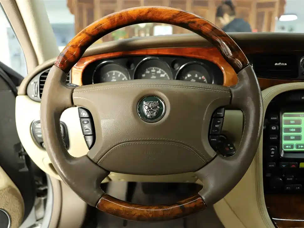 Jaguar Jaguar XJ 2005 XJ6L 3.0 2006 - thumbnail 14