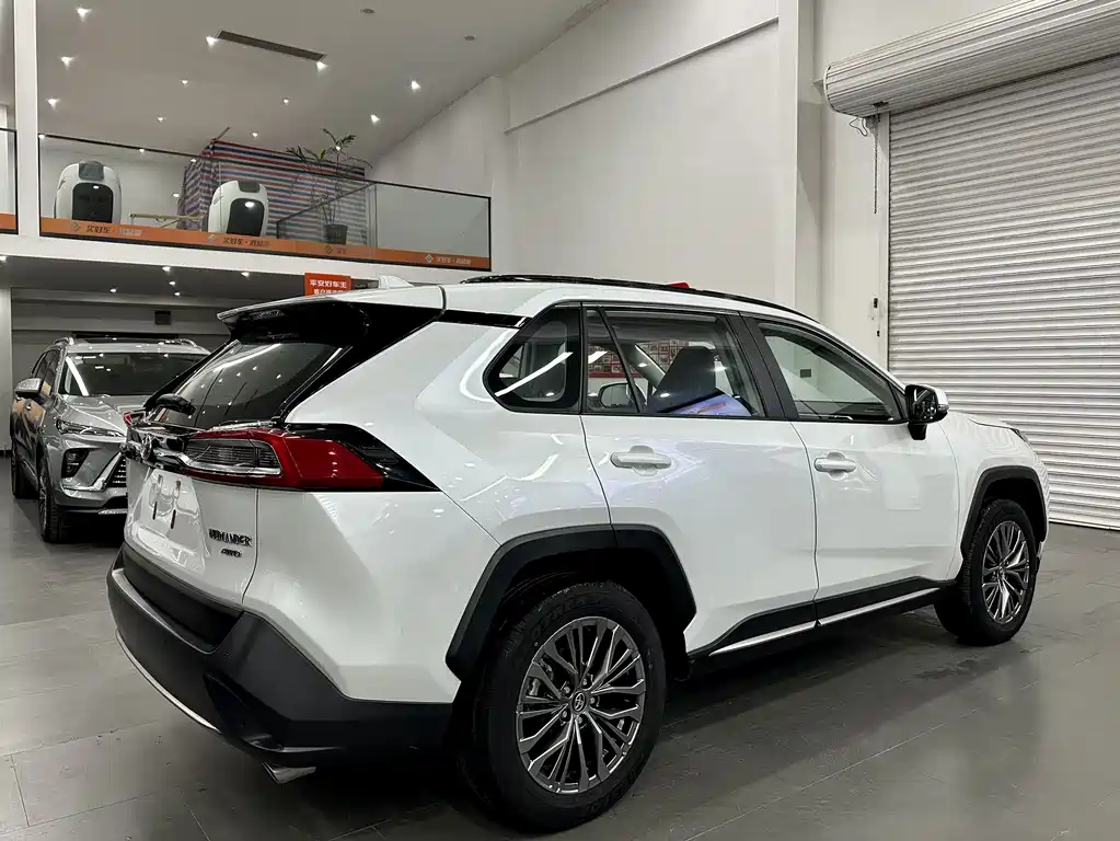Toyota Venza 2023 2.0L CVT AWD Luxury Plus Edition 2023 - thumbnail 5