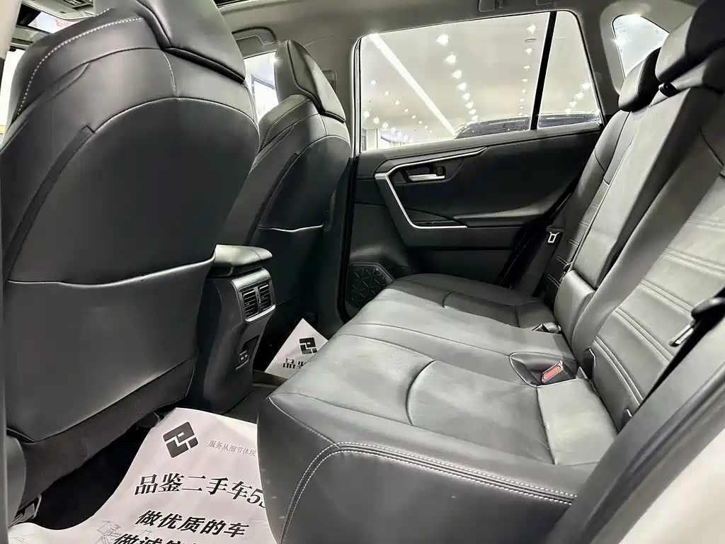 Toyota Venza 2023 2.0L CVT AWD Luxury Plus Edition 2023 - thumbnail 6