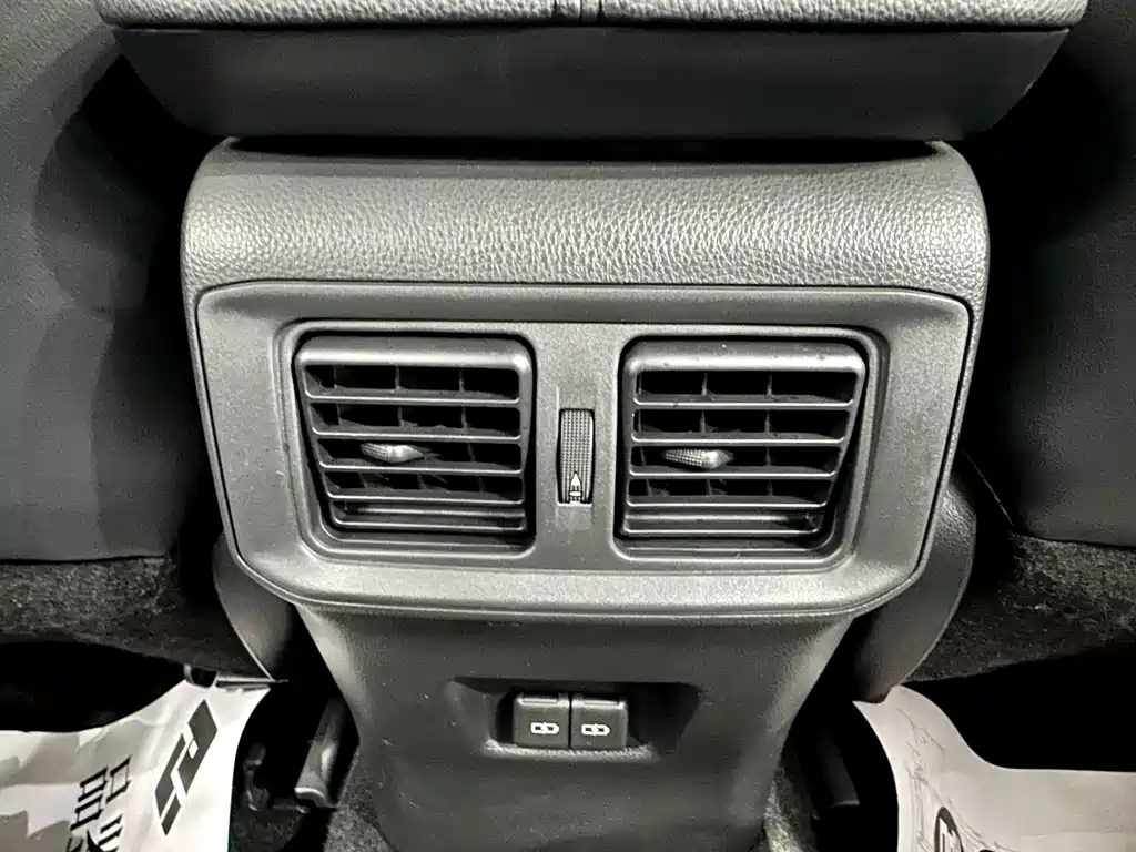 Toyota Venza 2023 2.0L CVT AWD Luxury Plus Edition 2023 - thumbnail 18