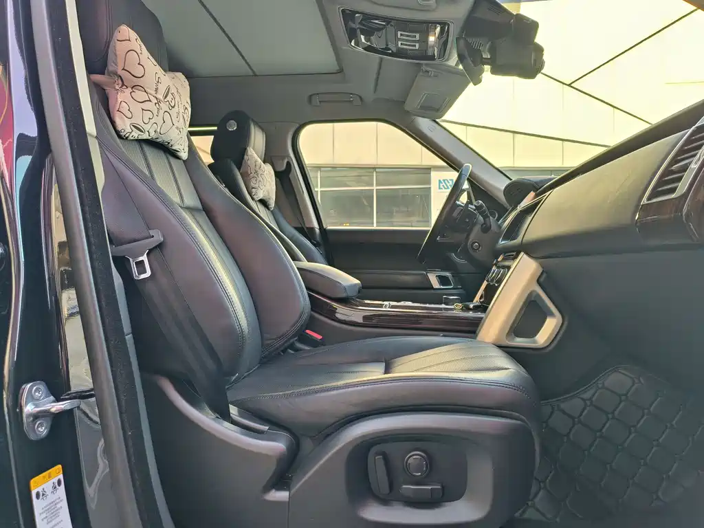 Land Rover Range Rover 2017 3.0 SC V6 Vogue Long Wheelbase 2018 - thumbnail 7