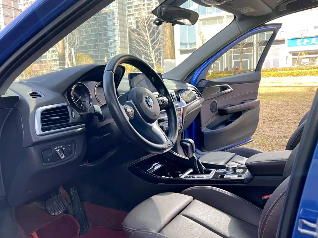 BMW BMW 1 Series 2019 118i M Sport Package 2019 - thumbnail 10