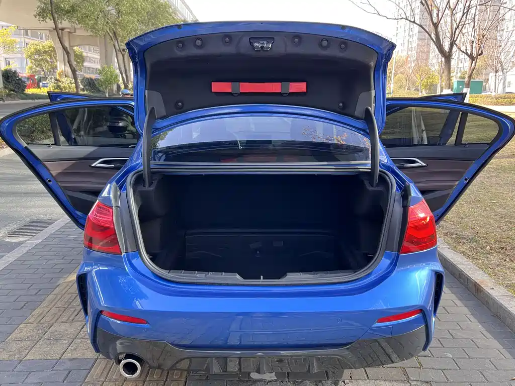 BMW BMW 1 Series 2019 118i M Sport Package 2019 - thumbnail 17