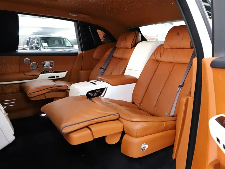 Rolls-Royce Phantom 2018 6.7T Extended Wheelbase Version 2018 - thumbnail 8