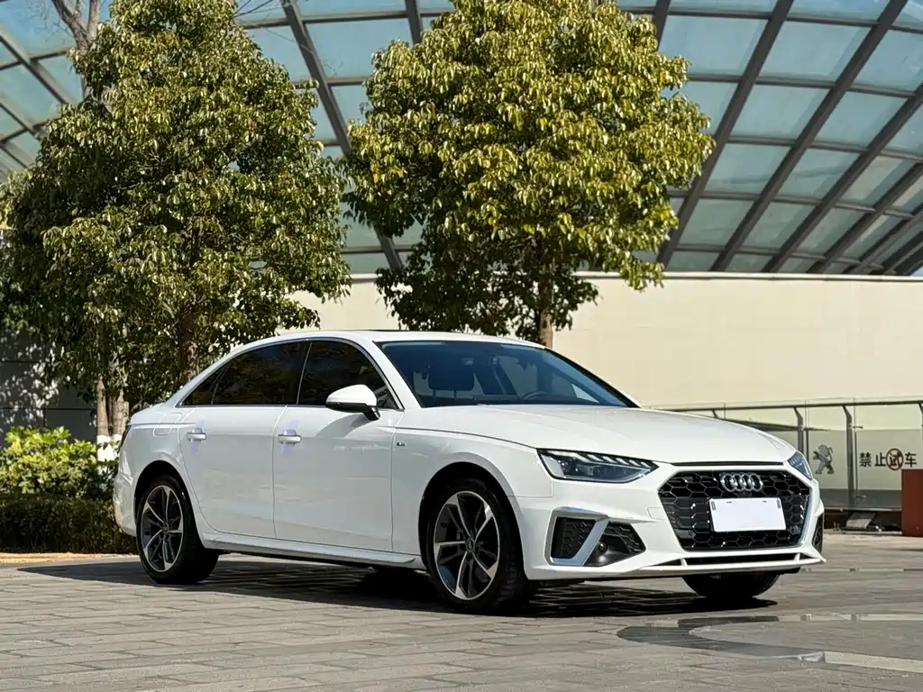 Audi Audi A4L 2022 40 TFSI Fashion Dynamic Edition 2022 - thumbnail 3