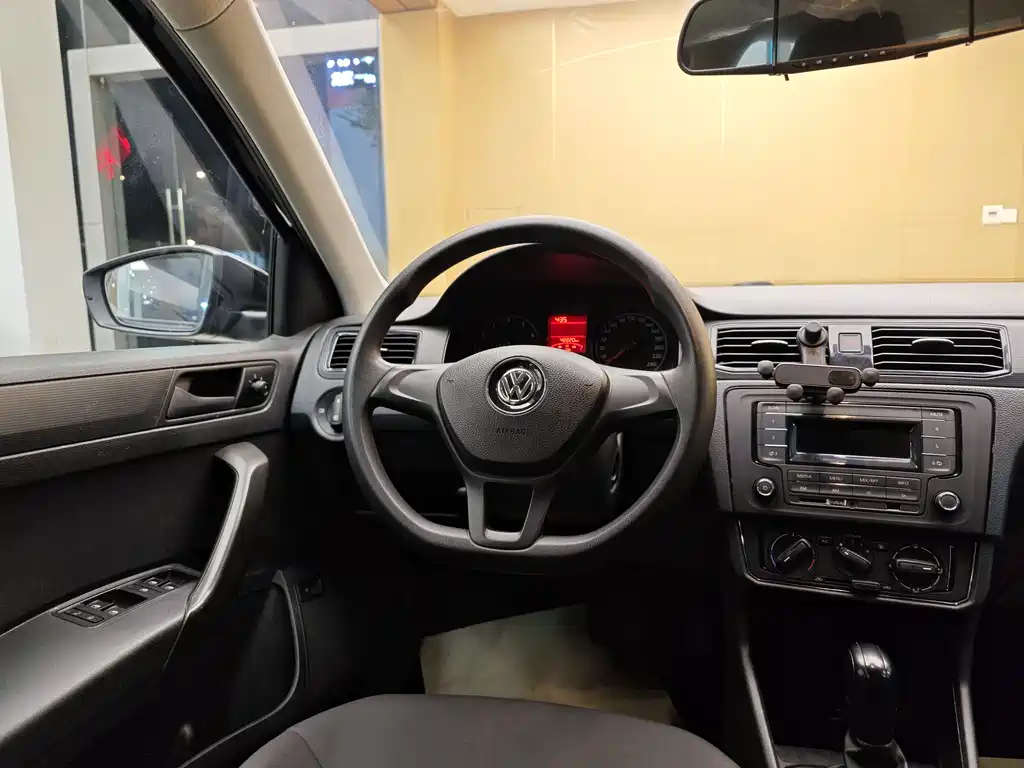 Volkswagen Volkswagen Santana 2016 1.6L Automatic Fashion Edition 2018 - thumbnail 14