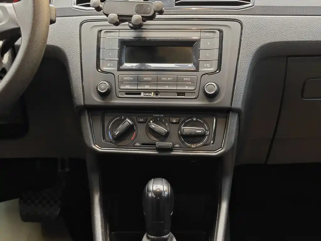 Volkswagen Volkswagen Santana 2016 1.6L Automatic Fashion Edition 2018 - thumbnail 18