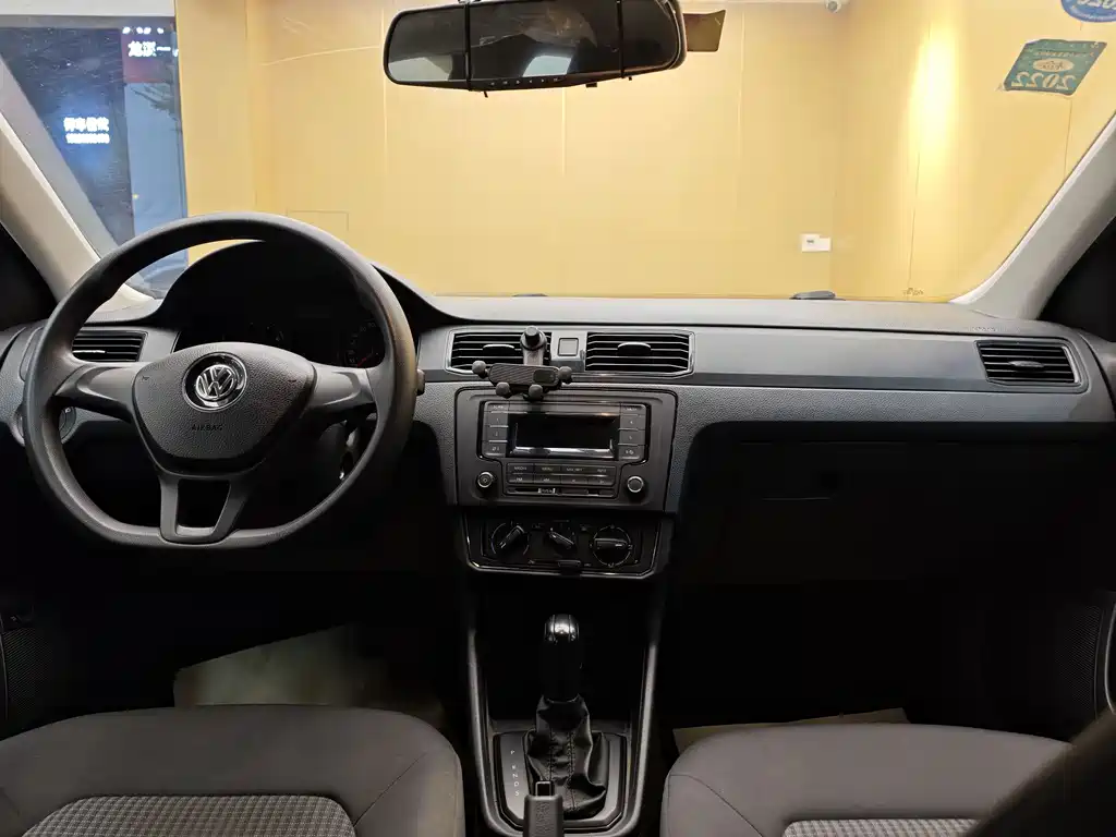 Volkswagen Volkswagen Santana 2016 1.6L Automatic Fashion Edition 2018 - thumbnail 19