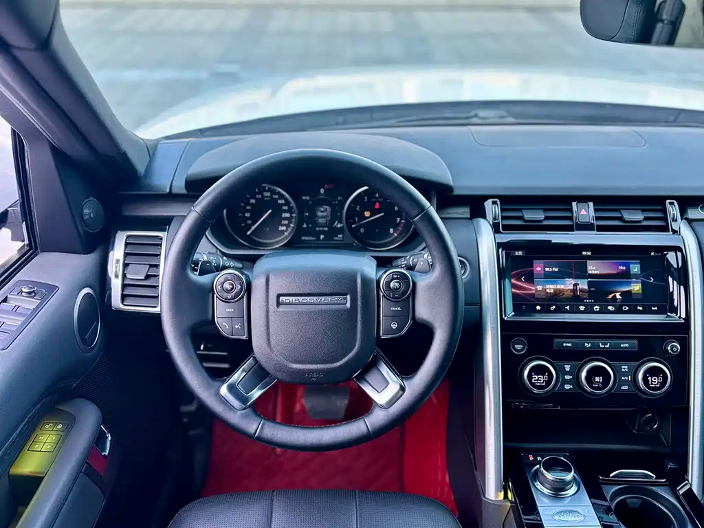 Land Rover Discovery 2018 3.0 SC V6 HSE 2020 - thumbnail 9