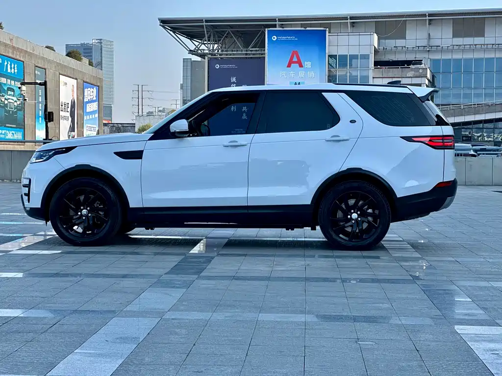 Land Rover Discovery 2018 3.0 SC V6 HSE 2020 - thumbnail 14