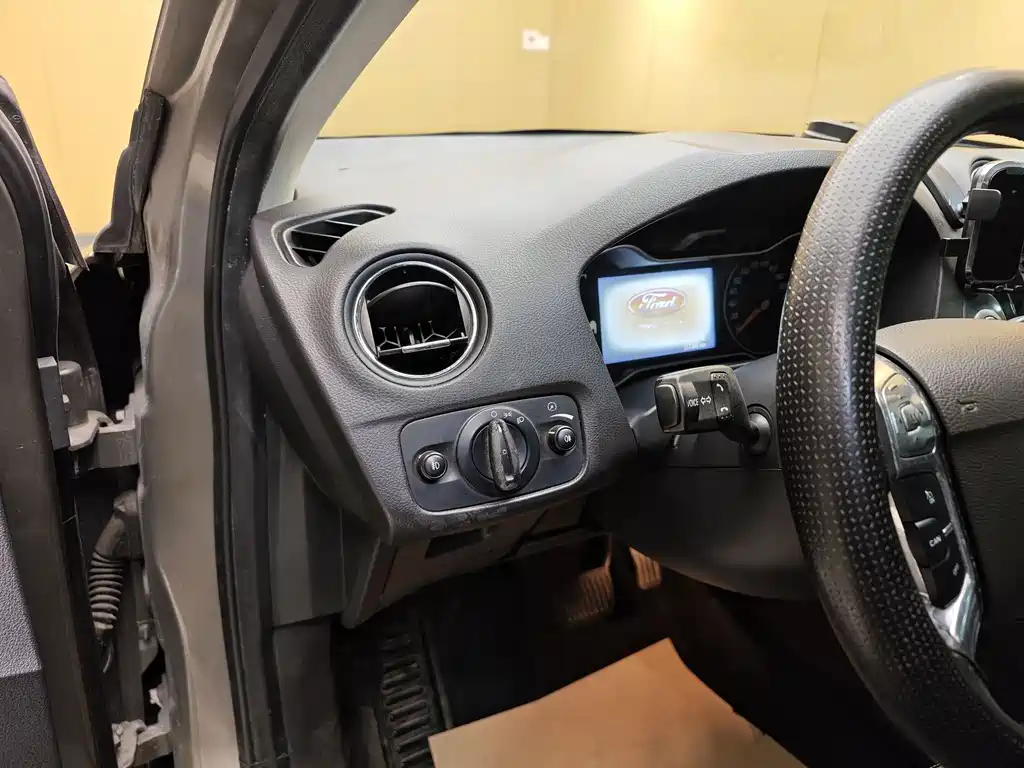 Ford Ford Mondeo Zhi Sheng 2011 2.0L GTDi240 Luxury Sport Edition 2011 - thumbnail 11