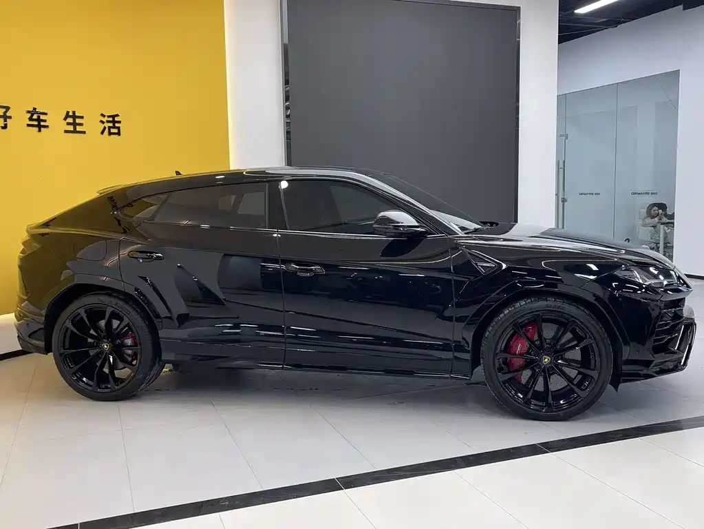 Lamborghini Lamborghini Urus 2021 4.0T V8 2023 - thumbnail 4