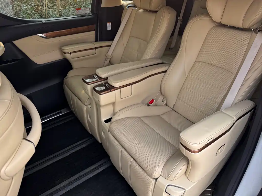 Toyota Alphard 2015 3.5L Prestige Edition 2017 - thumbnail 11