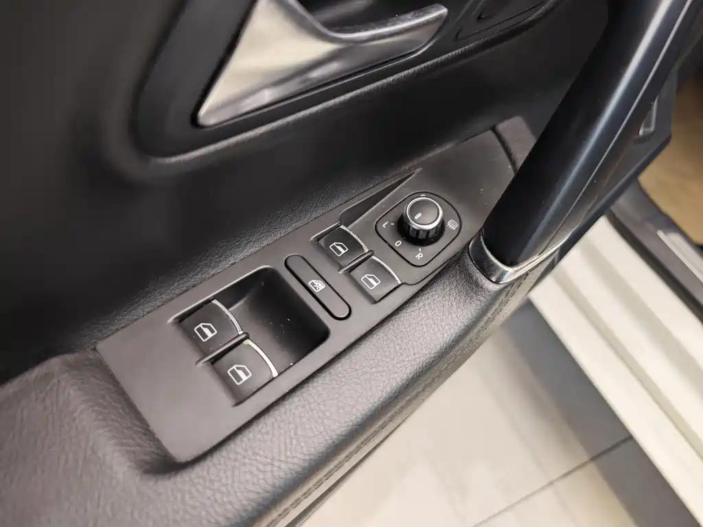 Volkswagen Volkswagen CC 2012 1.8TSI Luxury Edition 2012 - thumbnail 9