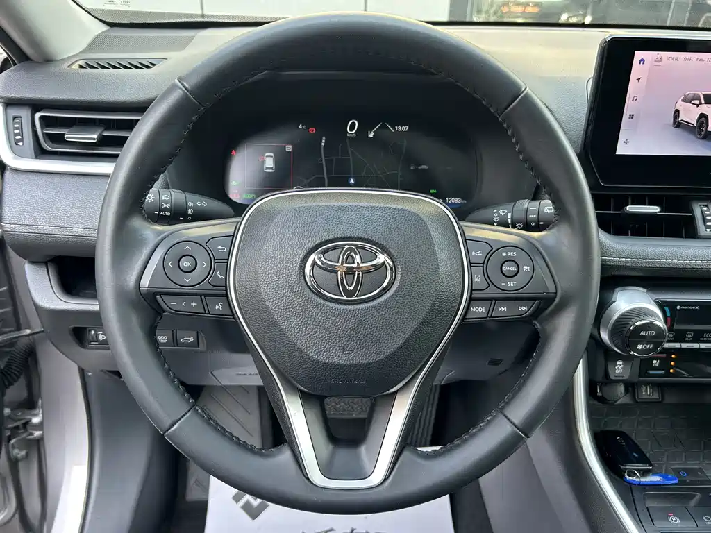 Toyota Venza 2023 Dual Engine 2.5L E-CVT AWD Premium Edition 2023 - thumbnail 9