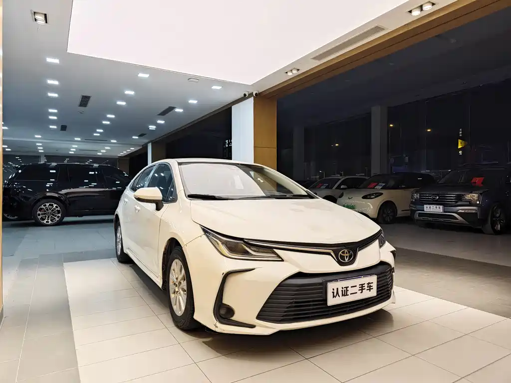 Toyota Toyota Corolla 2021 TNGA 1.5L CVT XLE 2022 - thumbnail 4