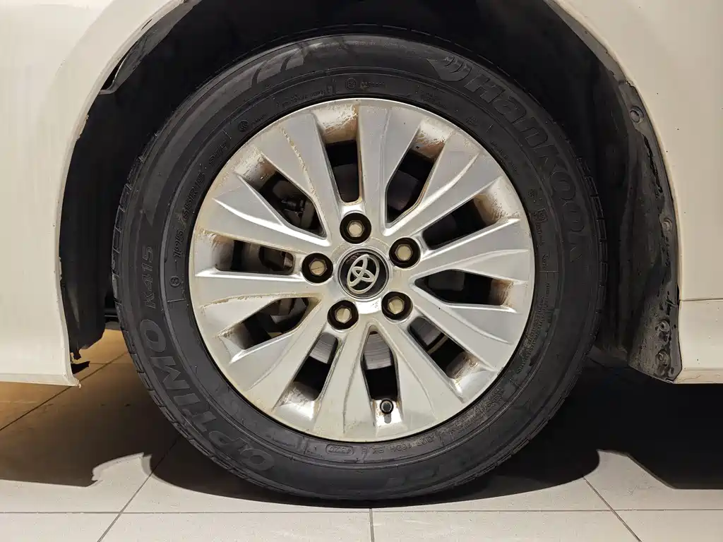 Toyota Toyota Corolla 2021 TNGA 1.5L CVT XLE 2022 - thumbnail 5