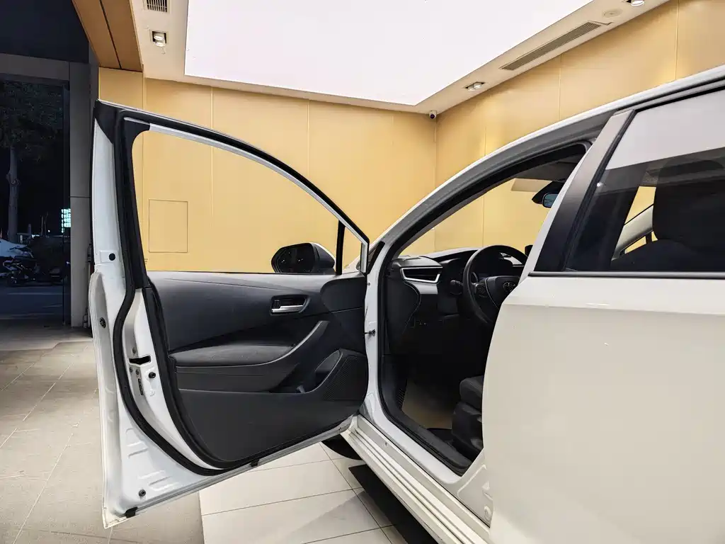 Toyota Toyota Corolla 2021 TNGA 1.5L CVT XLE 2022 - thumbnail 7