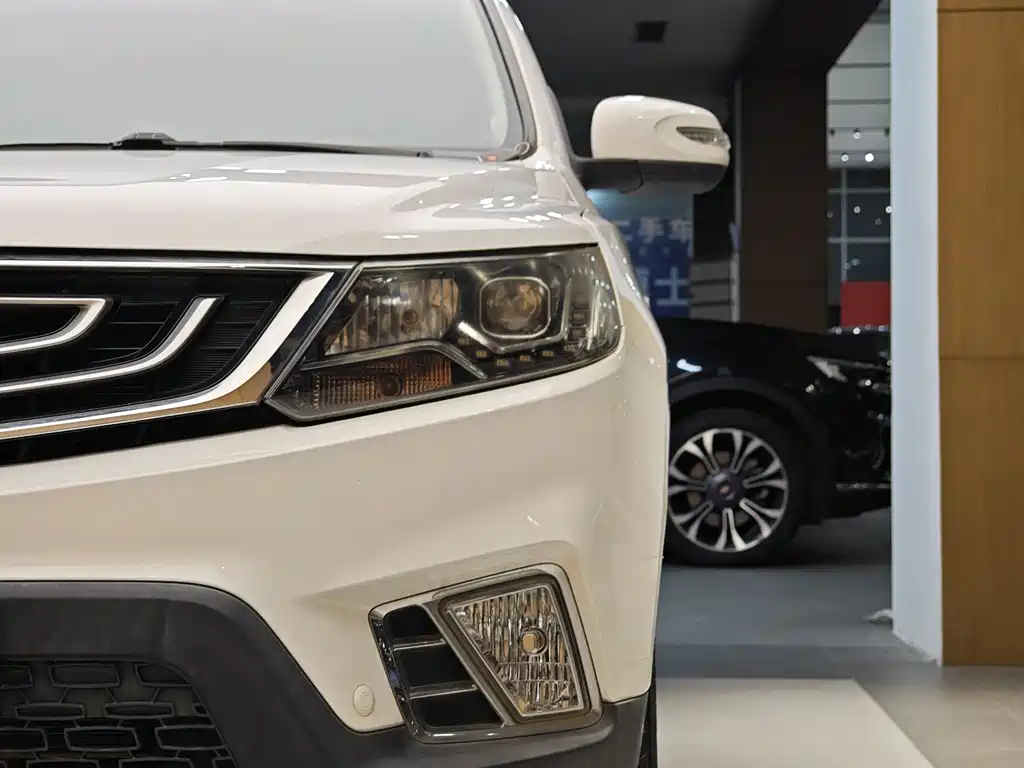 Geely Auto Geely Emgrand X6 2016 1.8L Manual Luxury Edition 2017 - thumbnail 2