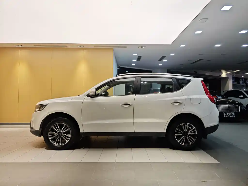 Geely Auto Geely Emgrand X6 2016 1.8L Manual Luxury Edition 2017 - thumbnail 6
