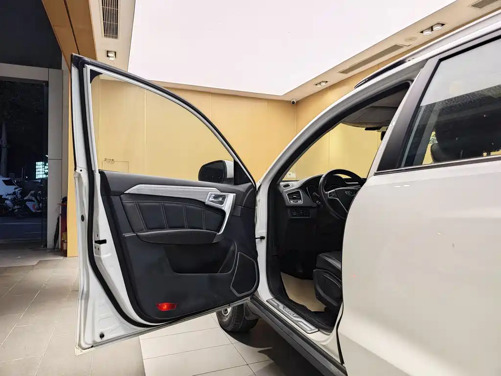 Geely Auto Geely Emgrand X6 2016 1.8L Manual Luxury Edition 2017 - thumbnail 7