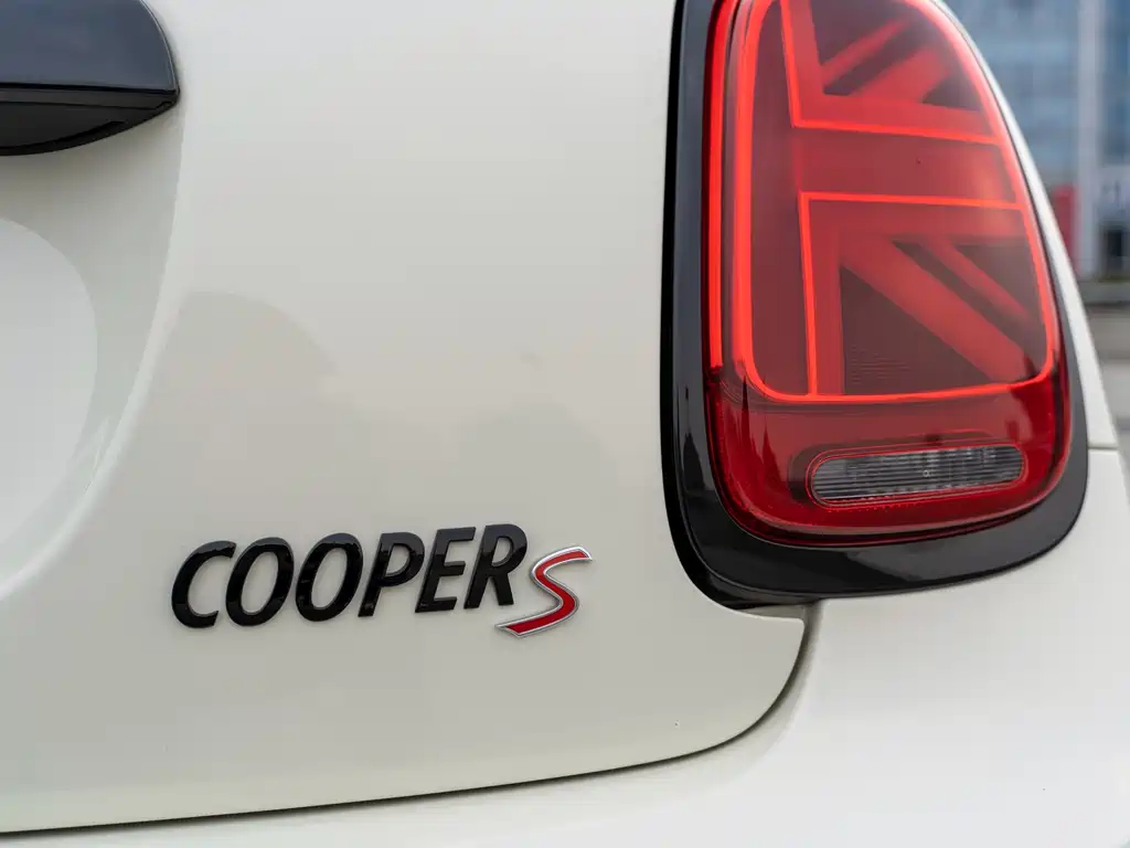 MINI MINI 2023 2.0T COOPER S Artist 2023 - thumbnail 15