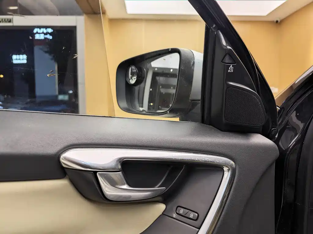 Volvo Volvo XC60 Import 2012 T6 AWD Sport Edition 2012 - thumbnail 8