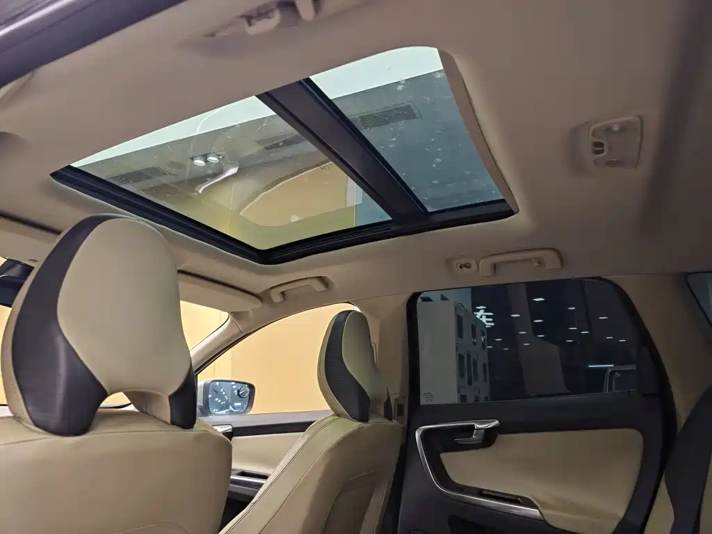 Volvo Volvo XC60 Import 2012 T6 AWD Sport Edition 2012 - thumbnail 23