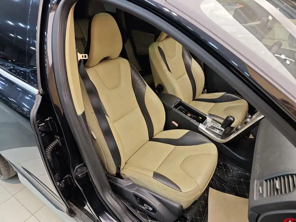 Volvo Volvo XC60 Import 2012 T6 AWD Sport Edition 2012 - thumbnail 30