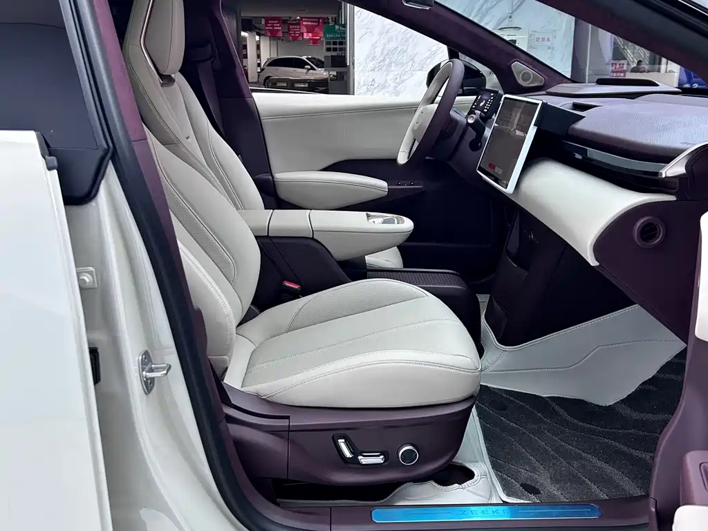 Zeekr Zeekr X 2025 5-seat Rear-wheel Drive Version 2025 - thumbnail 10