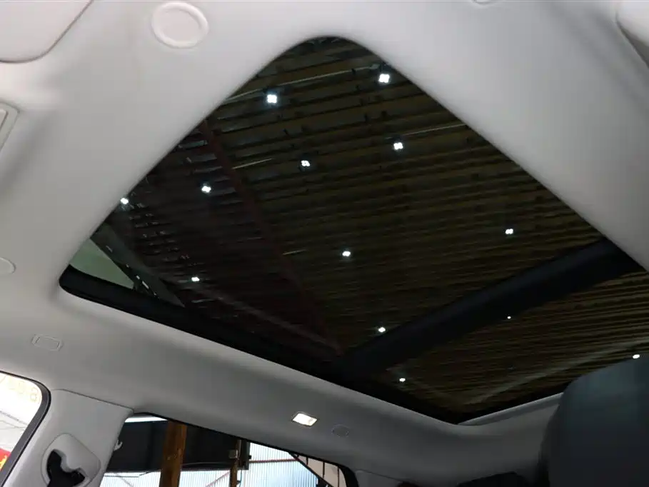 Land Rover Range Rover Evoque 2021 L 249PS R-Dynamic First Edition 2022 - thumbnail 15