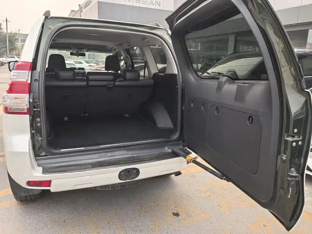 Toyota Toyota Prado 2016 2.7L Automatic Standard Edition 2017 - thumbnail 23