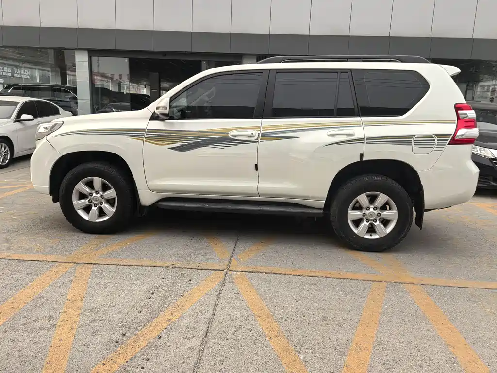 Toyota Toyota Prado 2016 2.7L Automatic Standard Edition 2017 - thumbnail 25