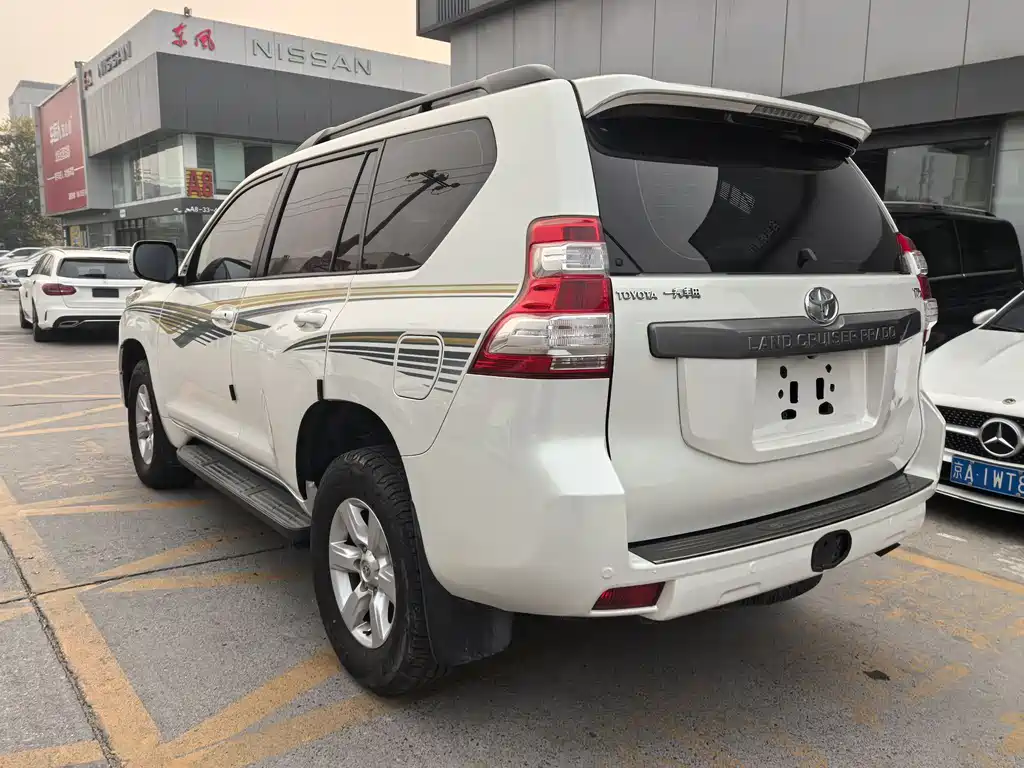 Toyota Toyota Prado 2016 2.7L Automatic Standard Edition 2017 - thumbnail 27
